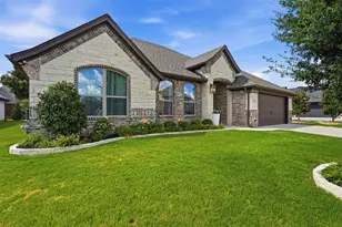 3024 Reed Ct, Granbury, TX 76048 - Photo 2