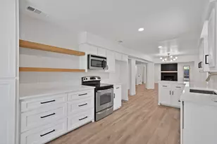 4021 San Mateo Dr, Plano, TX 75093 - Photo 2