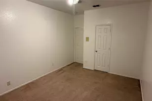 10502 Augusta Ln, Rowlett, TX 75089 - Photo 12