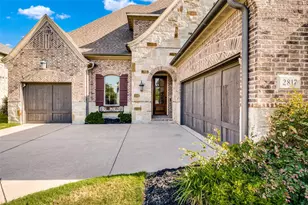 2817 Links, The Colony, TX 75056 - Photo 2