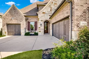 2817 Links, The Colony, TX 75056 - Photo 2