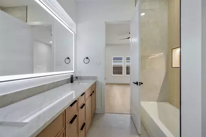[Address not provided], Dallas, TX 75215 - Photo 12