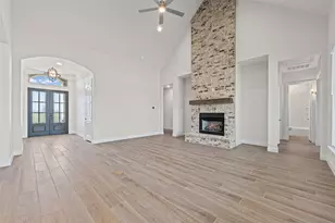 157 Lila Lk Dr, Waxahachie, TX 75165 - Photo 8