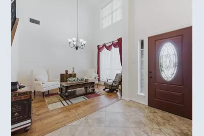4008 Falcon Ridge Drive, Haltom City, TX 76137 - Photo 4