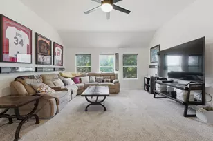 4008 Falcon Ridge Dr, Haltom City, TX 76137 - Photo 16
