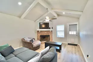429 Travis Dr, McGregor, TX 76657 - Photo 8