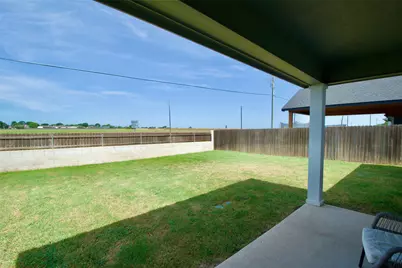 429 Travis Drive, McGregor, TX 76657 - Photo 30