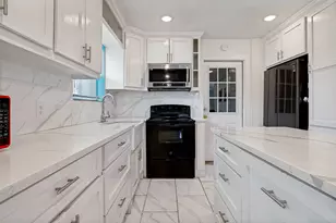 4108 Sunday Hill Dr, Arlington, TX 76016 - Photo 4