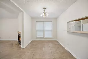 118 E Denton Dr, Euless, TX 76039 - Photo 10