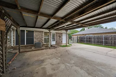 118 E Denton Drive, Euless, TX 76039 - Photo 32