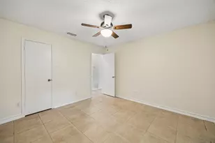 118 E Denton Dr, Euless, TX 76039 - Photo 18