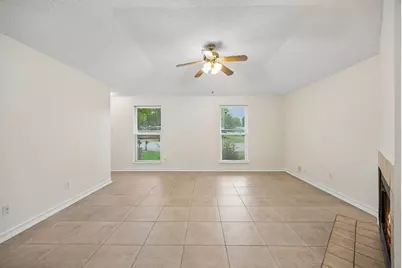 118 E Denton Drive, Euless, TX 76039 - Photo 8