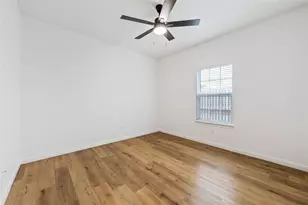 1903 S 11th St, Waco, TX 76706 - Photo 18