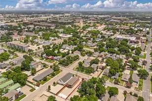 1903 S 11th St, Waco, TX 76706 - Photo 2