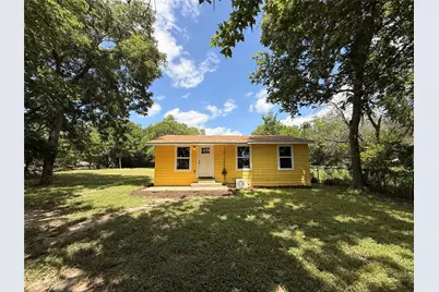 805 NE 3rd Street, Hubbard, TX 76648 - Photo 1