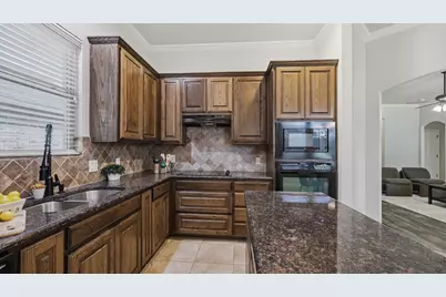 4416 Logan Circle, Granbury, TX 76049 - Photo 12