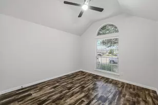 4416 Logan Cir, Granbury, TX 76049 - Photo 18