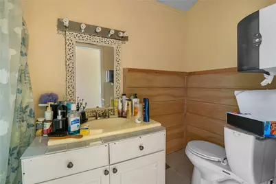 2526 Hullette Avenue, Lancaster, TX 75134 - Photo 32