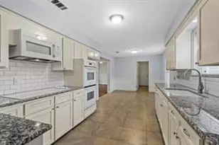 14722 Overview Dr, Dallas, TX 75254 - Photo 10