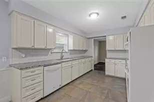 14722 Overview Dr, Dallas, TX 75254 - Photo 12