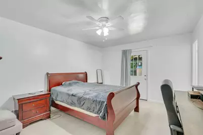 1832 Steinburg Lane, Fort Worth, TX 76134 - Photo 4