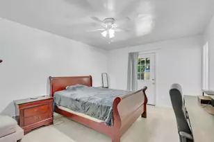 1832 Steinburg Ln, Fort Worth, TX 76134 - Photo 4
