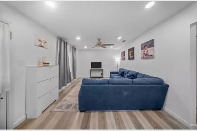 1116 Edgefield Drive, Garland, TX 75040 - Photo 8