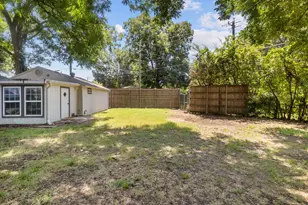 1116 Edgefield Dr, Garland, TX 75040 - Photo 16