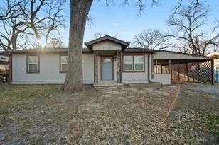762 Oak Leaf Trail, East Tawakoni, TX 75472 - Photo 1
