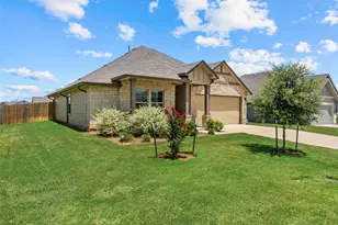 10805 Peperak Ct, Waco, TX 76708 - Photo 2