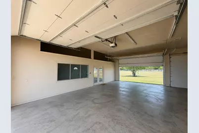 1009 Summerlin Drive, Granbury, TX 76048 - Photo 32