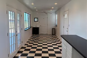 1009 Summerlin Dr, Granbury, TX 76048 - Photo 34