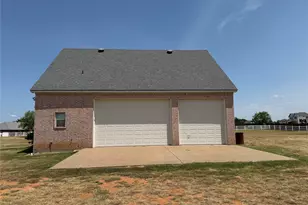 1009 Summerlin Dr, Granbury, TX 76048 - Photo 30