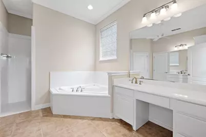1009 Summerlin Drive, Granbury, TX 76048 - Photo 20