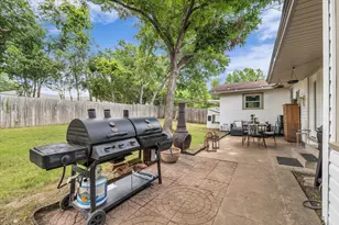 801 Gaywood Dr, Woodway, TX 76712 - Photo 30