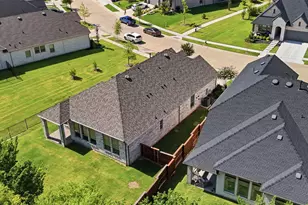 1835 Bell Ct, Van Alstyne, TX 75495 - Photo 32