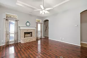 301 Lottie Ln, Saginaw, TX 76179 - Photo 8