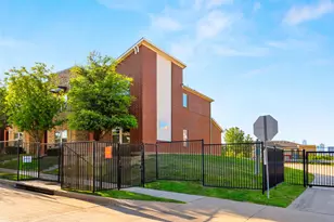 1583 Fiji St, Dallas, TX 75203 - Photo 32