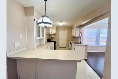 1811 Redwood Street, Arlington, TX 76014 - Photo 4