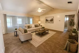 1811 Redwood St, Arlington, TX 76014 - Photo 2