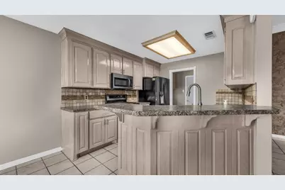 808 W Couts Street, Weatherford, TX 76086 - Photo 12