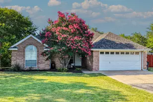 808 W Couts St, Weatherford, TX 76086 - Photo 4