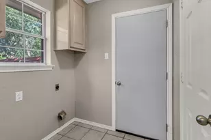 808 W Couts St, Weatherford, TX 76086 - Photo 24