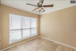 210 Madisson Dr, Euless, TX 76039 - Photo 8