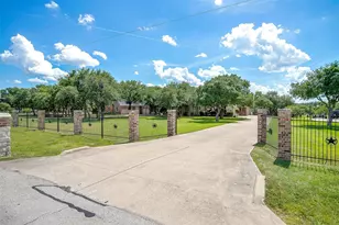 9549 Dickson Rd, Fort Worth, TX 76179 - Photo 2