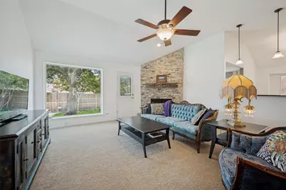 1686 Crosshaven Drive, Lewisville, TX 75077 - Photo 10