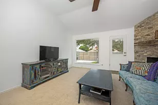 1686 Crosshaven Dr, Lewisville, TX 75077 - Photo 8