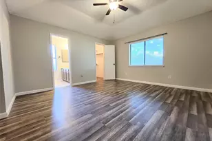 2641 Berkshire Ln, Grand Prairie, TX 75052 - Photo 14