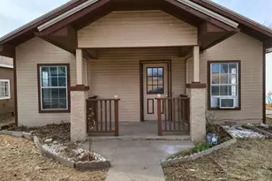 411 Cooke St, Nocona, TX 76255 - Photo 1