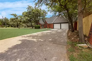 6112 W Poly Webb Rd, Arlington, TX 76016 - Photo 1